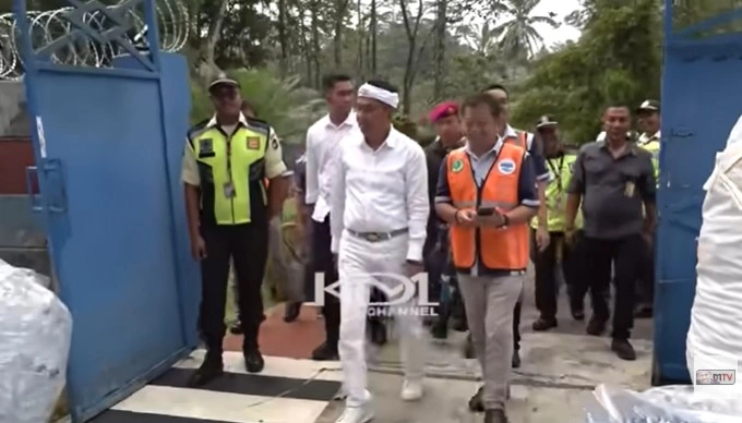 Kdm Sidak Pabrik Aqua Di Subang. (Youtube)